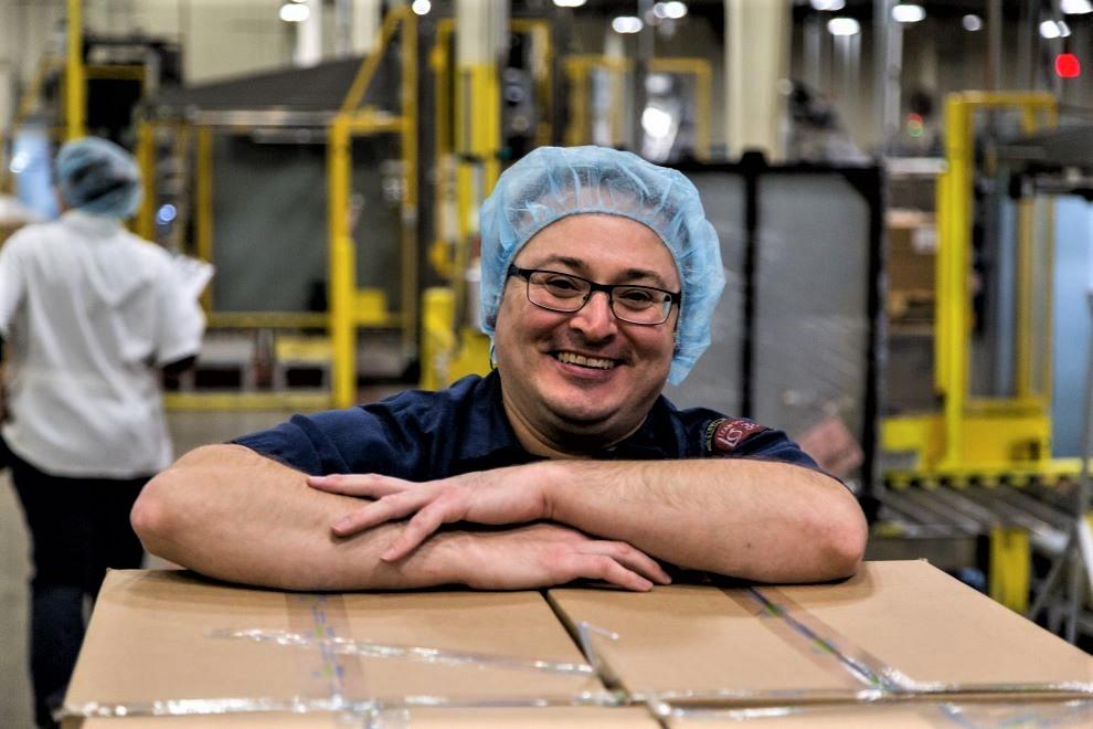 Product_packing_man.jpg